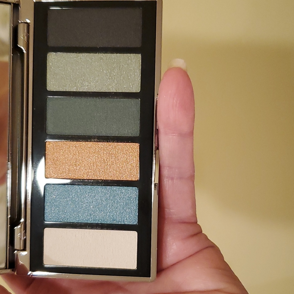 Maelle Hypnotised Eyeshadow Collection